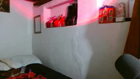 Exolizz online show from December 5, 9:56 pm