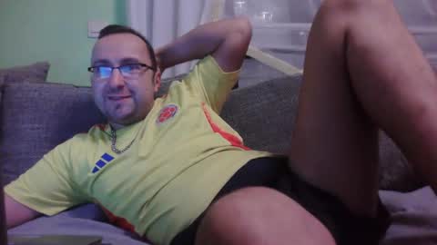 mi insta maddin 5011 online show from November 5, 6:43 pm