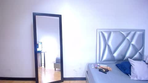 Snapshot of exotic_karmella chatting on October 10, 8:57 pm exotic_karmella online show from October 10, 8:57 pm