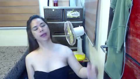 extremelydom online show from July 22, 12:51 pm