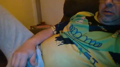 exxxup online show from October 31, 9:15 pm