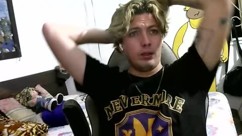 eyesgreenman online show from October 11, 5:23 am