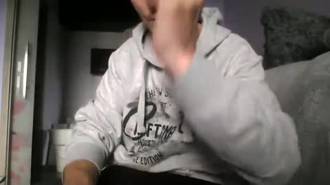 ezel004 online show from November 2, 8:47 am