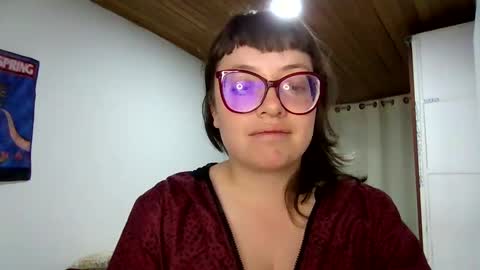 Aimee online show from January 9, 2:11 am