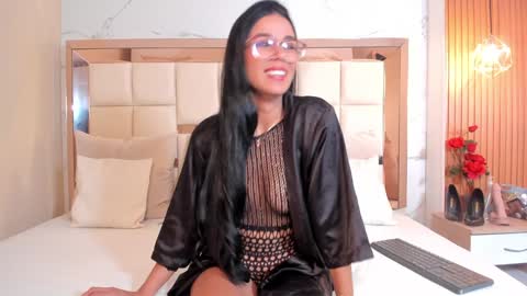  Fabi  online show from January 9, 10:52 pm