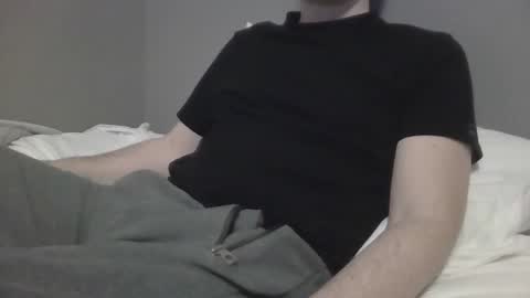 FacelessEscape online show from October 29, 3:25 pm