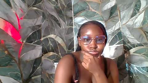 fahymah26 online show from May 31, 1:21 pm