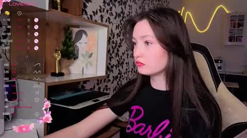 Fairy m00n  online show from March 12, 3:43 am