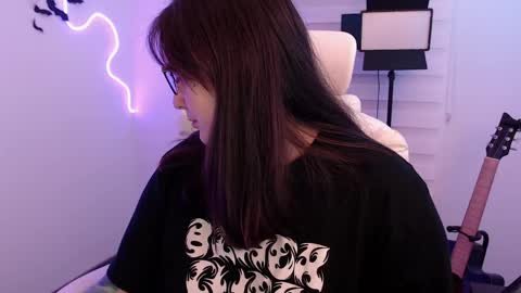 OF fallenag 1 online show from May 25, 4:51 am