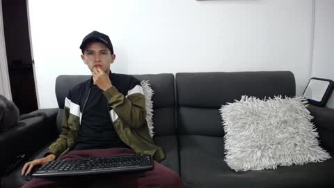 FallGays online show from January 29, 2:19 am