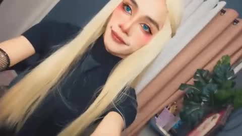 Snapshot of familystroke_twinny8 chatting on September 13, 3:47 pm Alexandra x Alexandro online show from September 13, 3:47 pm