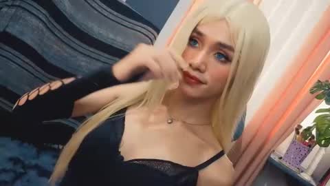 Snapshot of familystroke_twinny8 chatting on September 26, 12:51 am Alexandra x Alexandro online show from September 26, 12:51 am