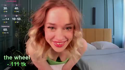 fancyamelia online show from March 17, 6:40 am