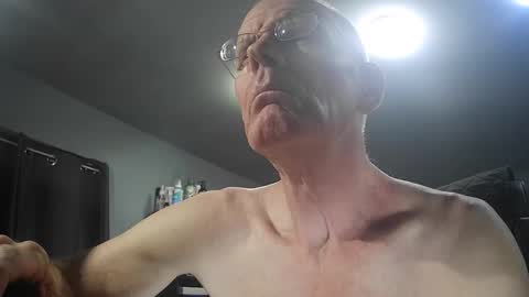 fantasyresort online show from March 14, 3:32 am