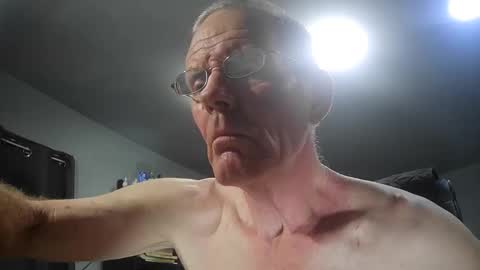 fantasyresort online show from April 16, 3:06 am