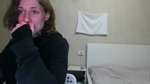 Kira online show from March 9, 9:08 pm