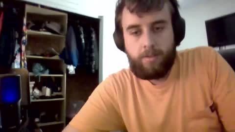 farmboy2398 online show from December 3, 4:57 am