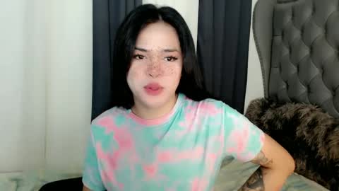 farrahmoanx online show from February 21, 1:33 am