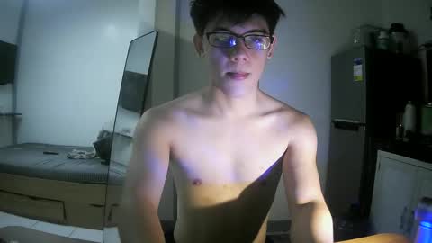 fastfucker_22 online show from March 18, 4:35 pm