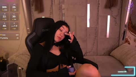 Nellie online show from April 10, 9:30 pm