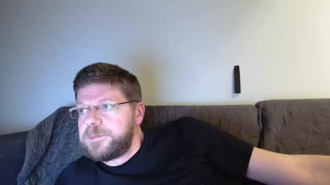 Snapshot of fattenmenow chatting on December 2, 10:40 pm fattenmenow online show from December 2, 10:40 pm