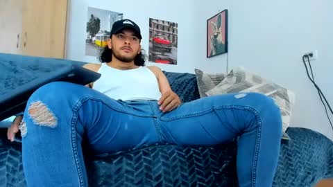 favid95 online show from June 12, 11:15 pm