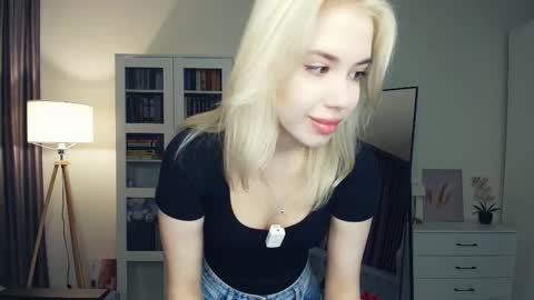 Emma online show from January 7, 7:35 am