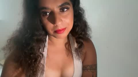 fayfay2002 online show from June 17, 4:12 pm
