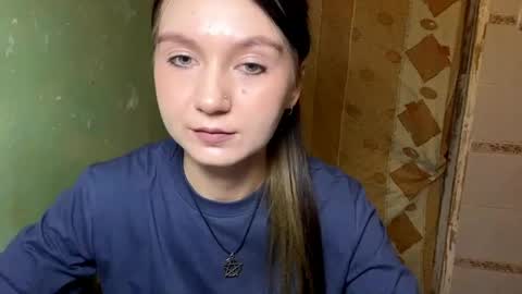 Lola online show from April 14, 9:07 pm