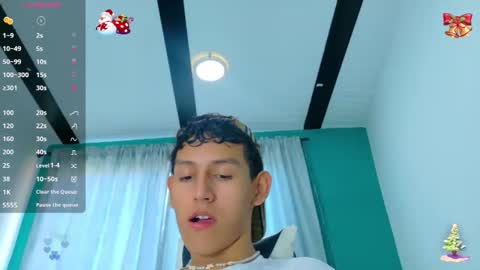 felipehotgonzalez online show from December 3, 12:39 pm