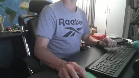 femdomsubby online show from December 15, 10:39 am