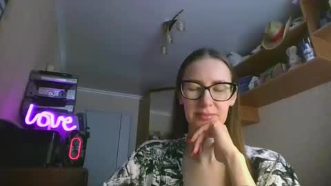 feraliss online show from February 1, 10:23 am