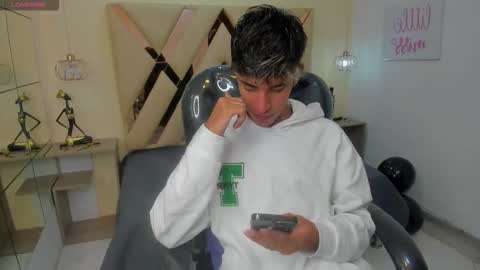 FER PHOENIX online show from October 21, 3:22 am