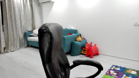 Snapshot of fetishcatalea chatting on October 20, 6:57 pm Catalea DM online show from October 20, 6:57 pm