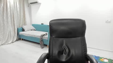 Snapshot of fetishcatalea chatting on September 10, 7:15 pm Catalea DM online show from September 10, 7:15 pm