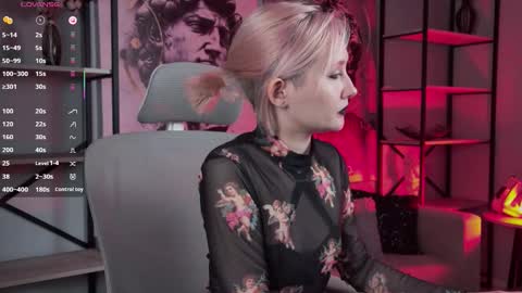 Rey online show from November 13, 3:58 pm