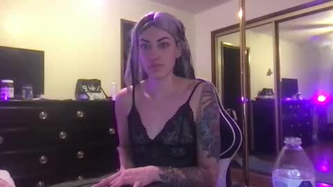 fgsammie online show from November 15, 1:07 am