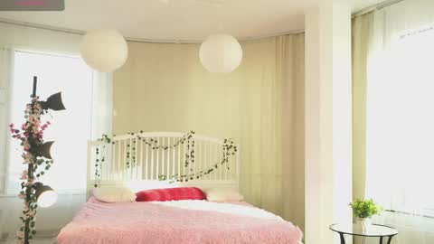 Hello there im Isabela3 online show from April 13, 3:00 am