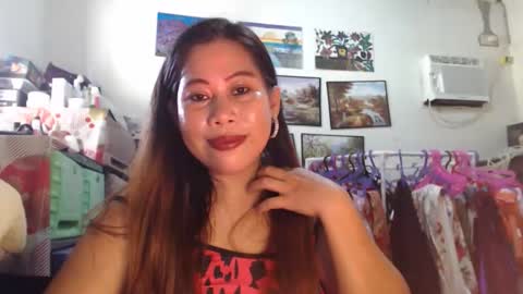 Snapshot of filipina_beauty69 chatting on October 29, 2:35 am filipina beauty. online show from October 29, 2:35 am