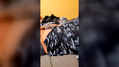 fillyouwithcum77 online show from July 17, 4:25 am