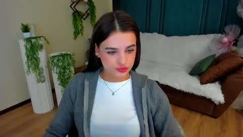 Amanda online show from April 5, 11:07 am