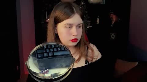 fiora online show from February 26, 3:37 pm