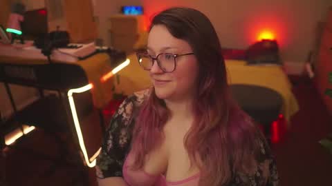 Lio Roxy online show from February 14, 5:32 am