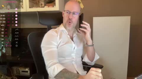 Snapshot of fit_rubinho chatting on January 16, 8:54 am Rubn online show from January 16, 8:54 am