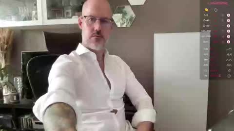 Snapshot of fit_rubinho chatting on September 19, 11:58 am Rubn online show from September 19, 11:58 am