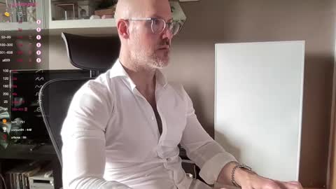 Snapshot of fit_rubinho chatting on February 28, 12:31 pm Rubn online show from February 28, 12:31 pm