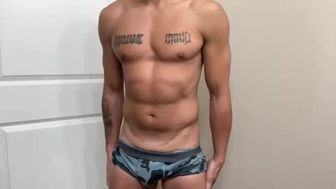 Snapshot of fithornyandtatted chatting on October 9, 6:57 pm fithornyandtatted online show from October 9, 6:57 pm