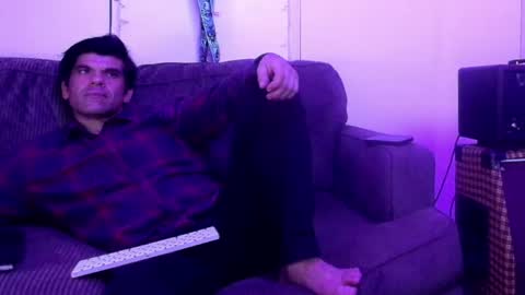 Flannel Dong online show from May 10, 10:10 am