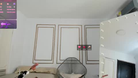 Flavia online show from September 11, 7:48 pm