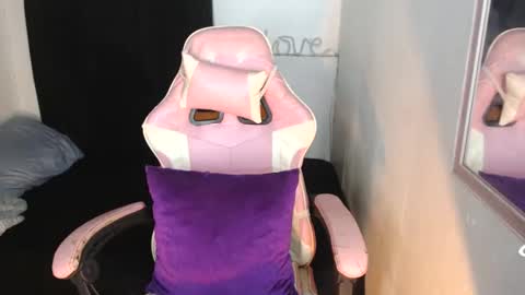 Angel online show from May 21, 4:57 pm
